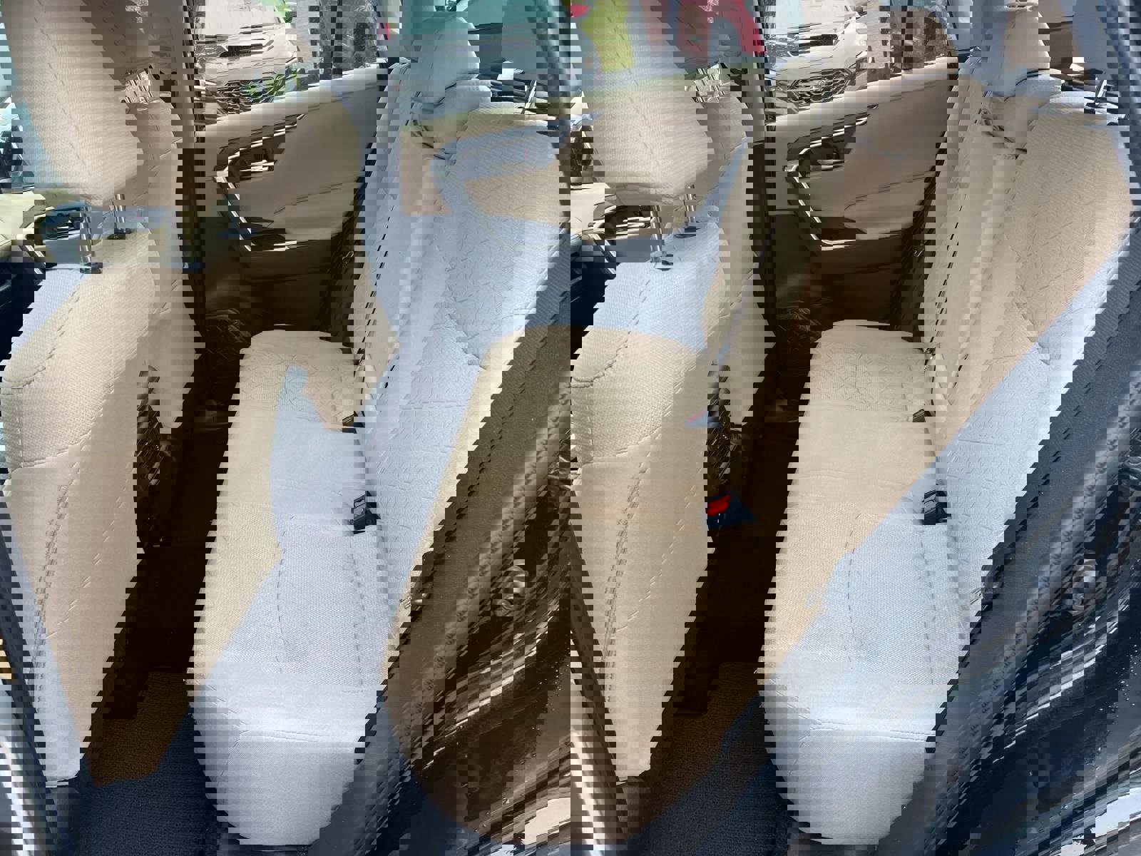 Used 2021 Toyota RAV4 XLE image 20