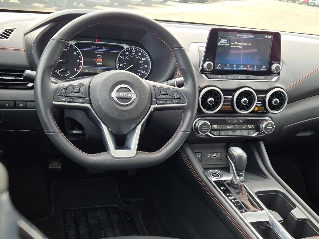Used 2025 Nissan Sentra SR w/ SR Premium Package image 17