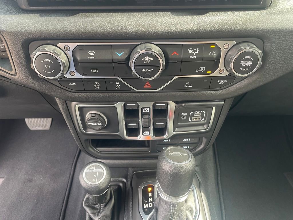 Used 2025 Jeep Gladiator Sport image 16