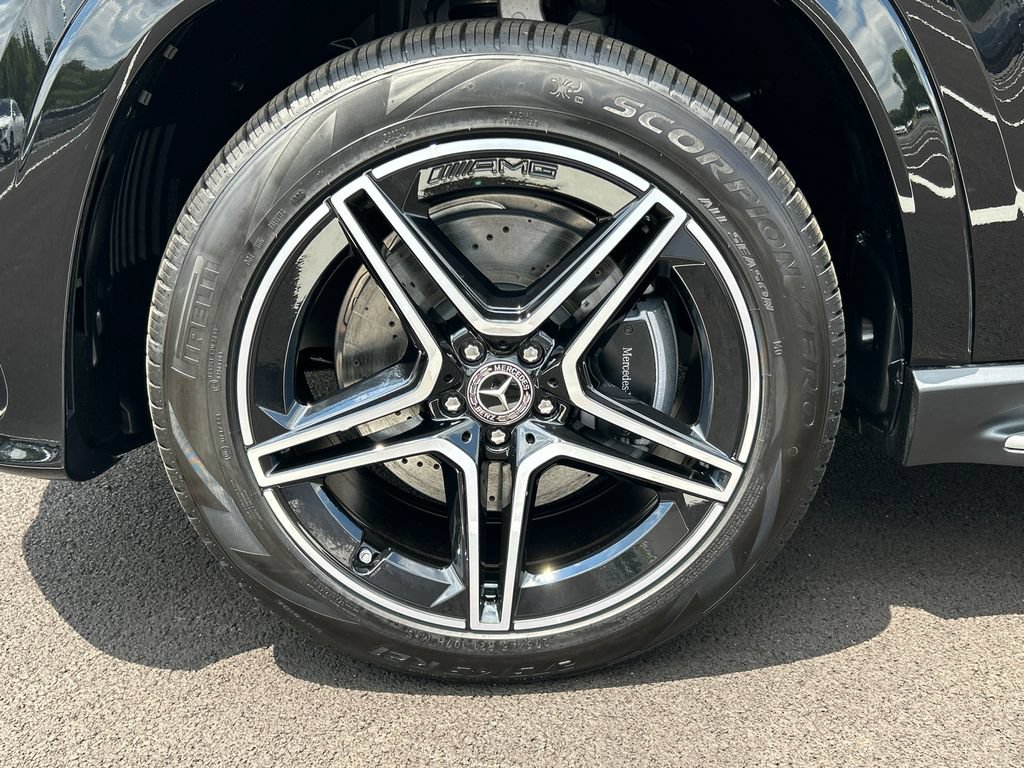 New 2026 Mercedes-Benz GLS 450 4MATIC image 36