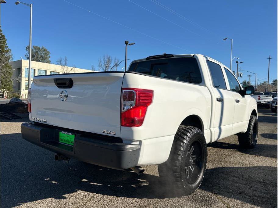 Used 2022 Nissan Titan S w/ S Utility Package image 8