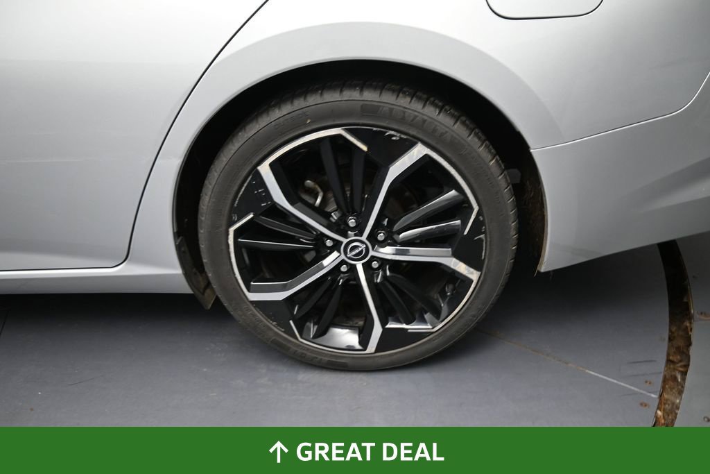 Used 2024 Nissan Altima 2.5 SR FWD image 15