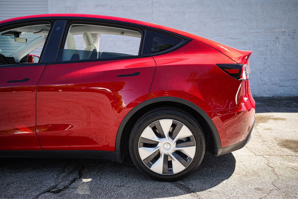 Used 2021 Tesla Model Y Long Range AWD/4WD image 10