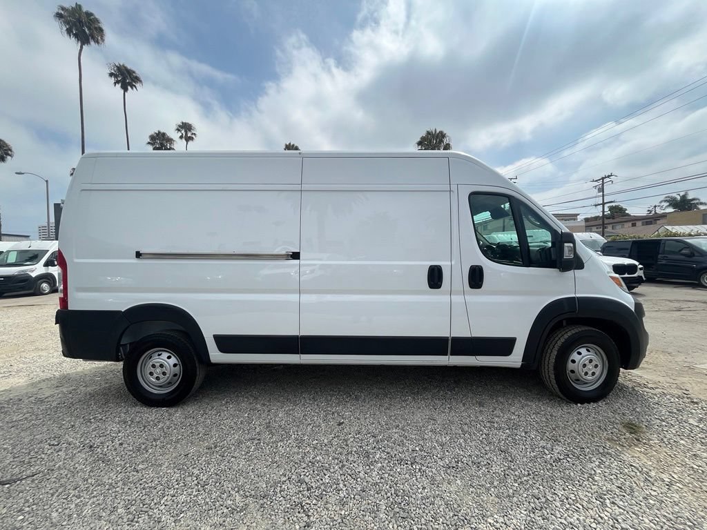 Used 2023 RAM ProMaster 2500 FWD image 5