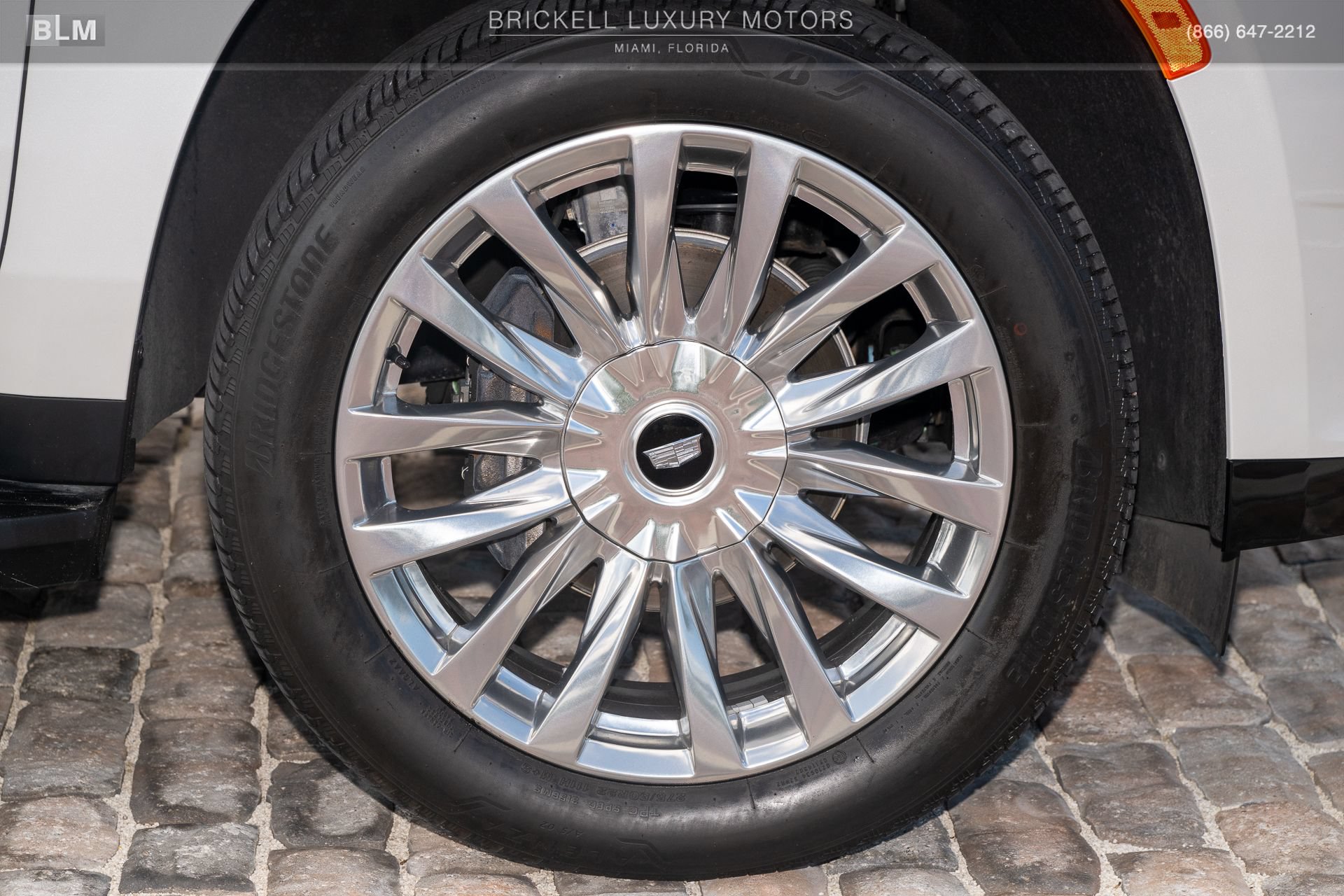 Used 2024 Cadillac Escalade ESV Luxury AWD/4WD image 46