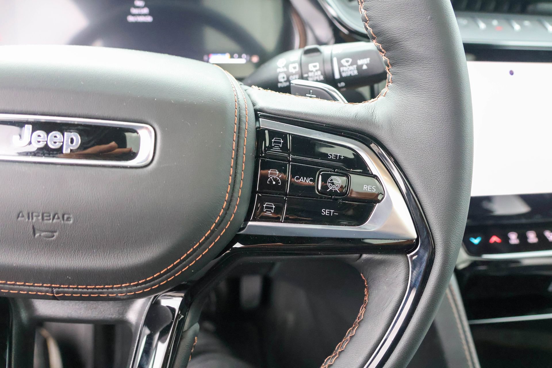 New 2026 Jeep Grand Cherokee Summit w/ Obsidian Package image 29