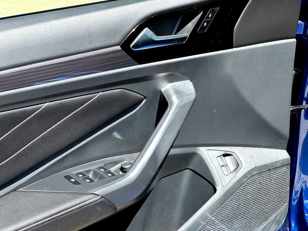 Certified 2023 Volkswagen Jetta SEL image 12