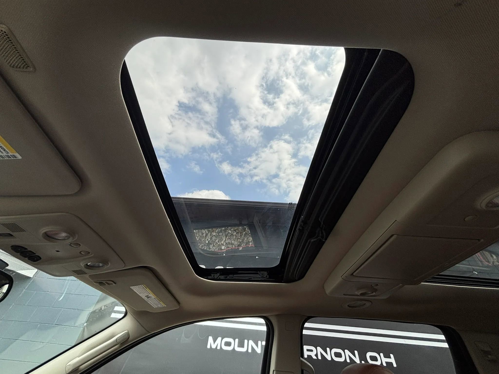 Used 2015 Chevrolet Traverse LTZ image 26