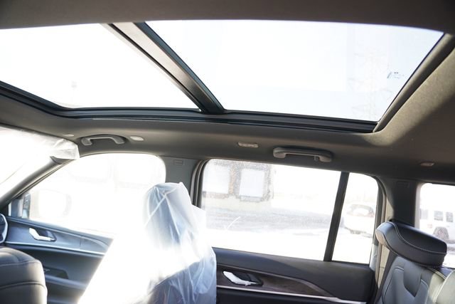 New 2026 Jeep Grand Cherokee Limited w/ Limited Altitude Package image 12