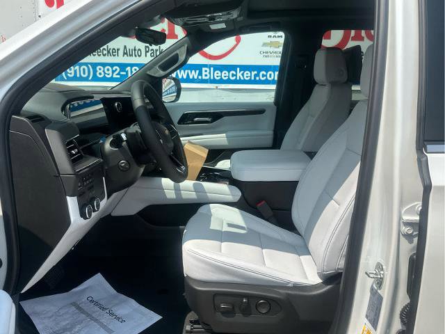 New 2025 Chevrolet Suburban Premier RWD image 25