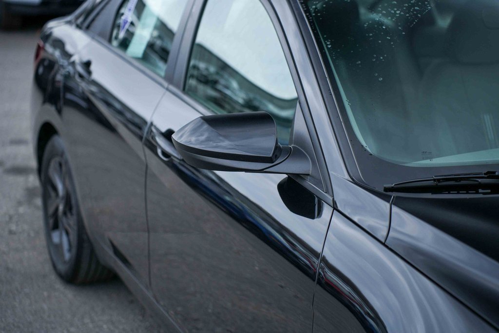 Used 2022 Hyundai Elantra SEL image 9