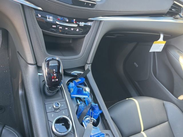 New 2025 Cadillac XT6 Luxury image 29