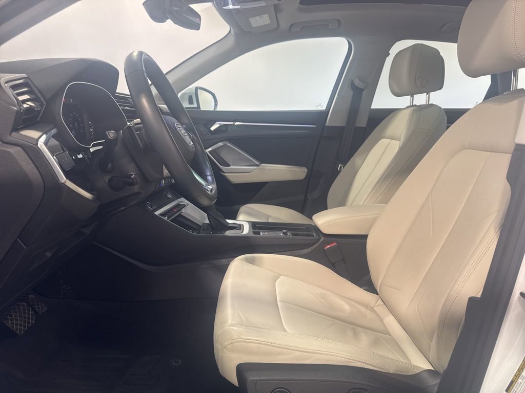 Used 2023 Audi Q3 2.0T Premium Plus image 19