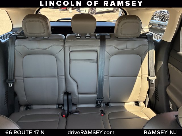 Certified 2023 Lincoln Corsair AWD image 15