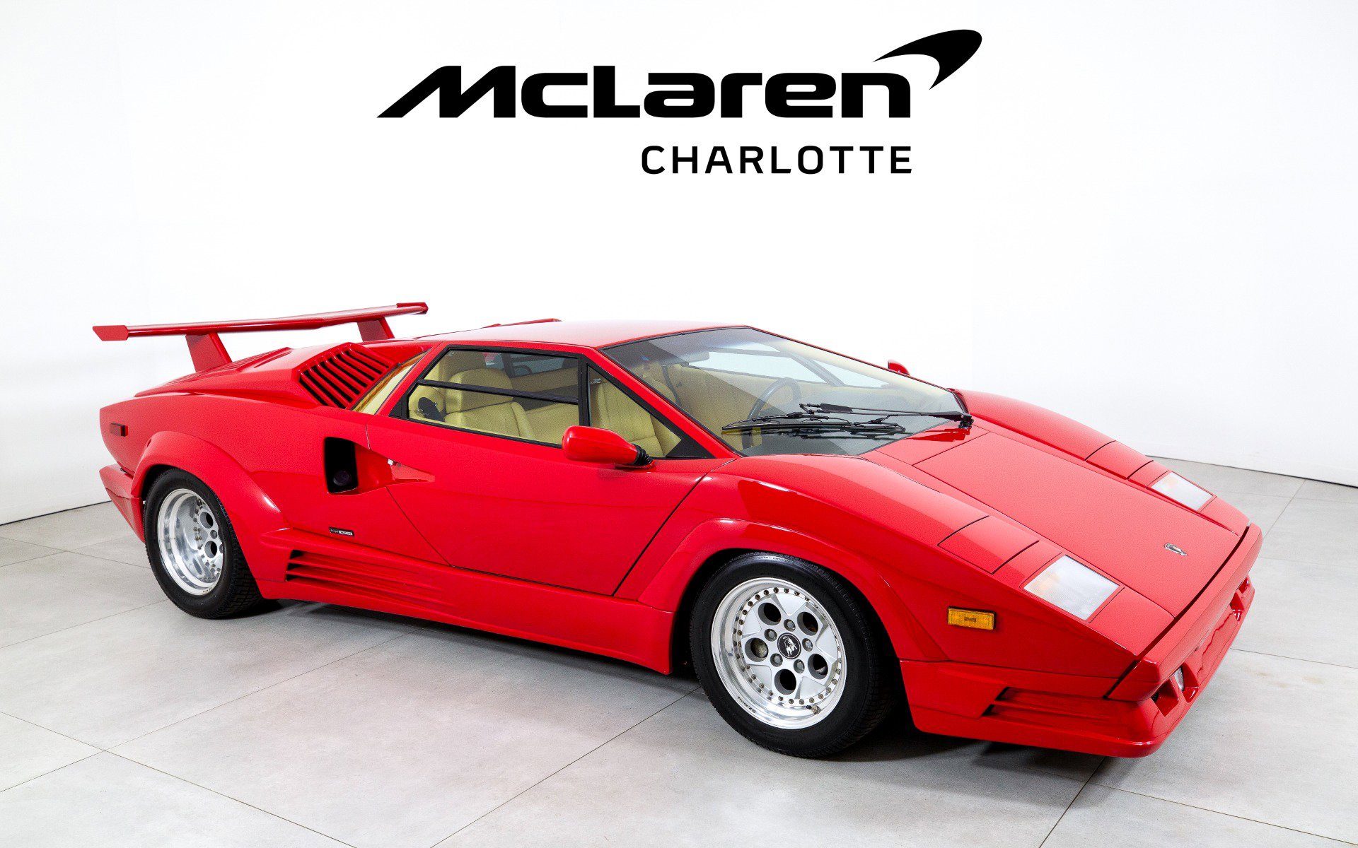 Used 1989 Lamborghini Countach Coupe image 2