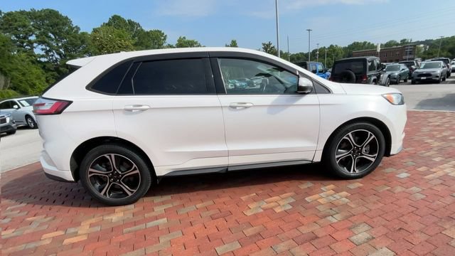 Used 2019 Ford Edge ST w/ Cold Weather Package AWD/4WD image 2