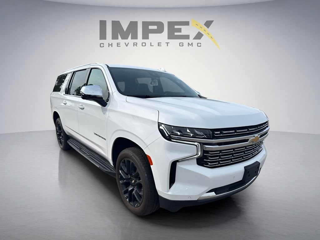 Used 2024 Chevrolet Suburban Premier w/ Premium Package AWD/4WD image 5