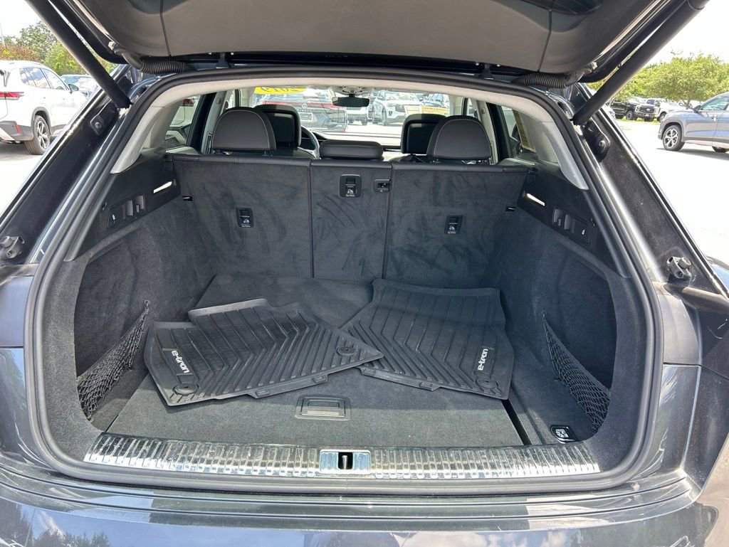 Used 2019 Audi e-tron Premium Plus AWD/4WD image 54