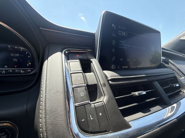 Used 2024 Chevrolet Tahoe LT RWD image 19