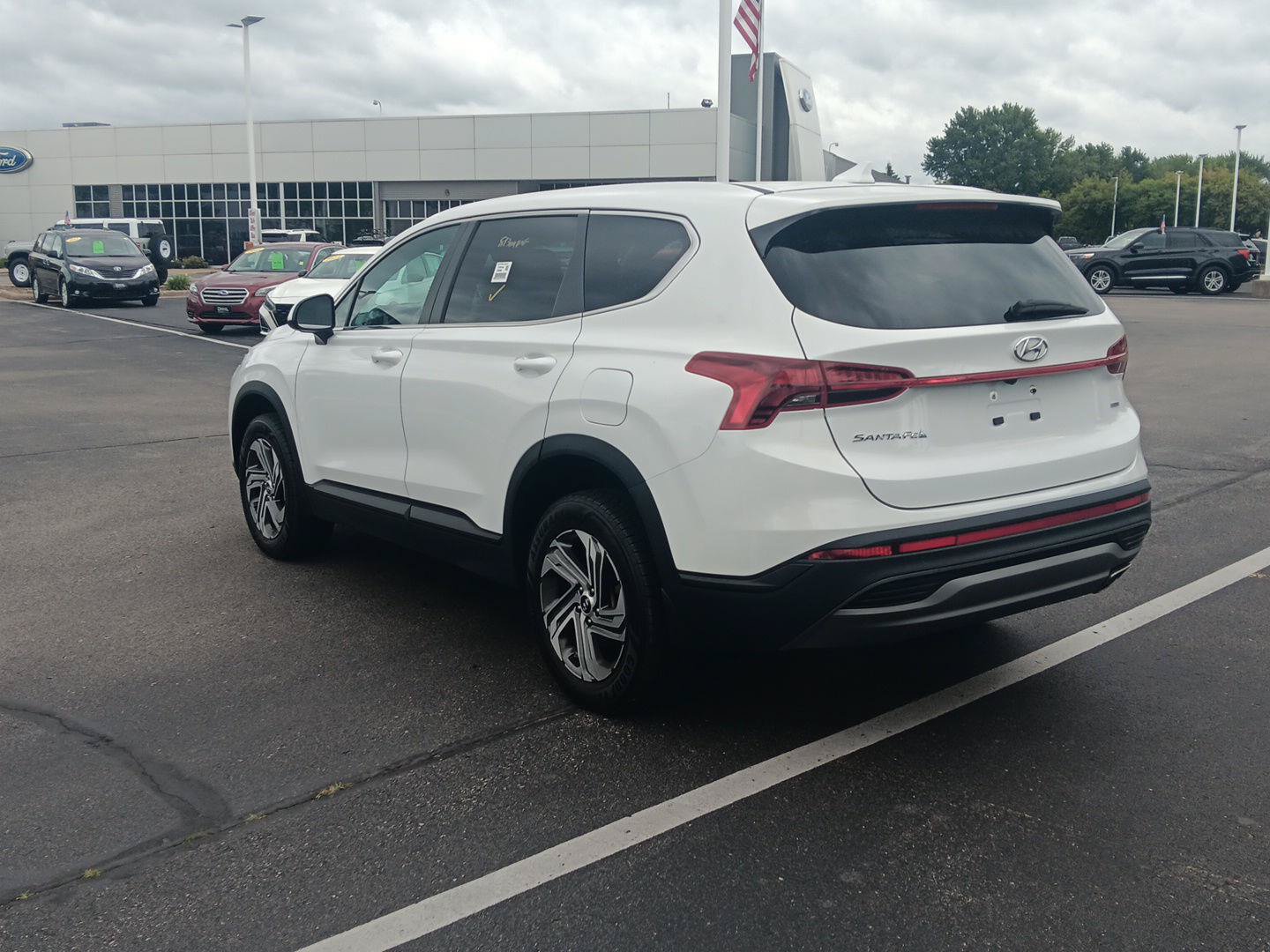 Used 2023 Hyundai Santa Fe SE AWD/4WD image 7