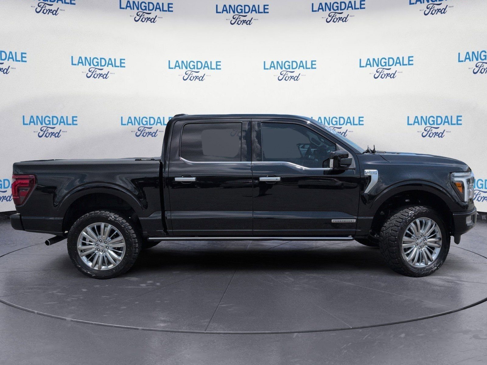 Used 2024 Ford F150 Platinum w/ Equipment Group 703A Plus AWD/4WD video 3