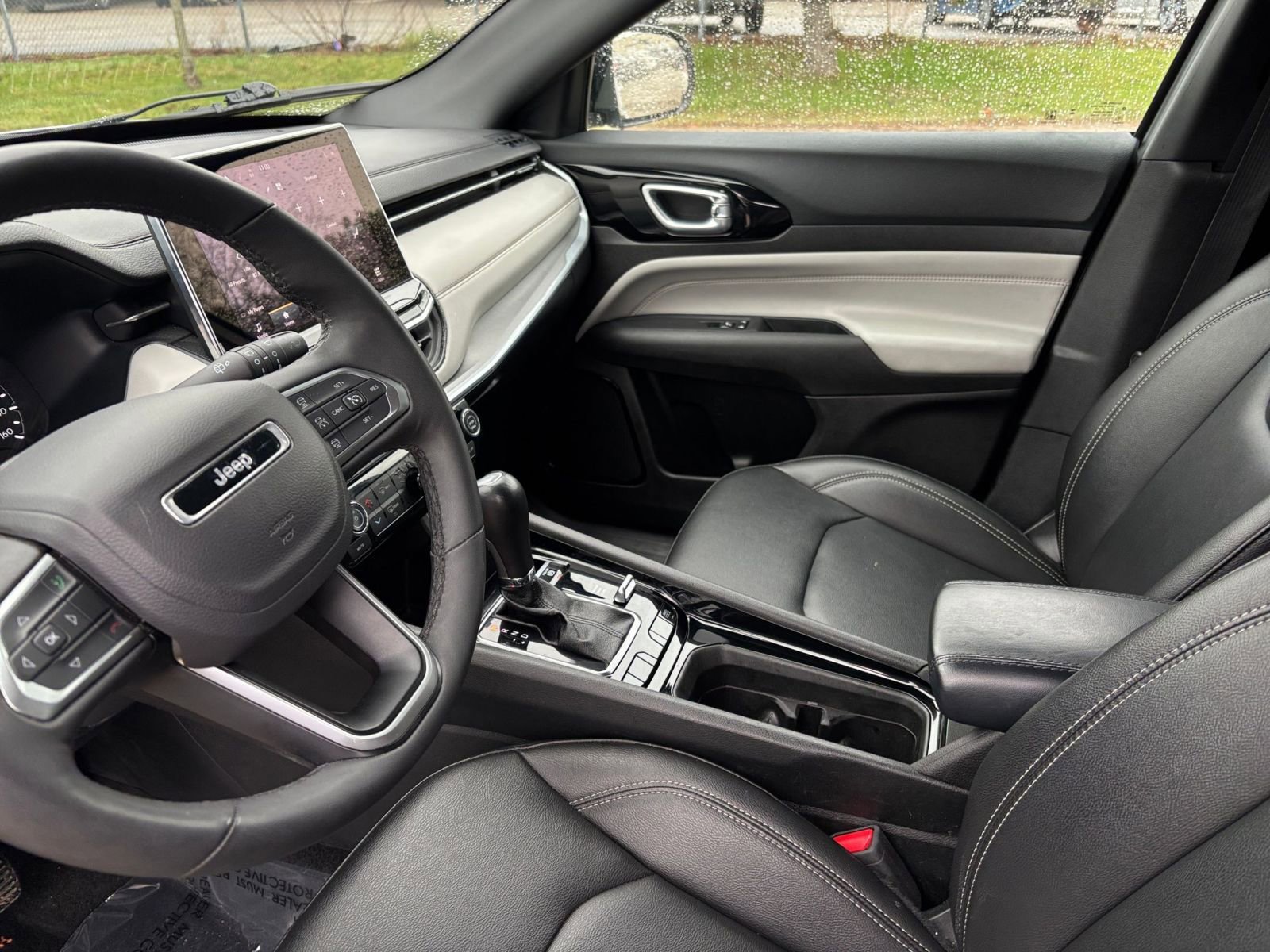 Used 2025 Jeep Compass Limited AWD/4WD image 43
