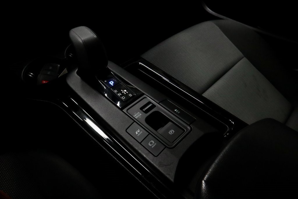 Used 2023 Toyota Prius LE image 30