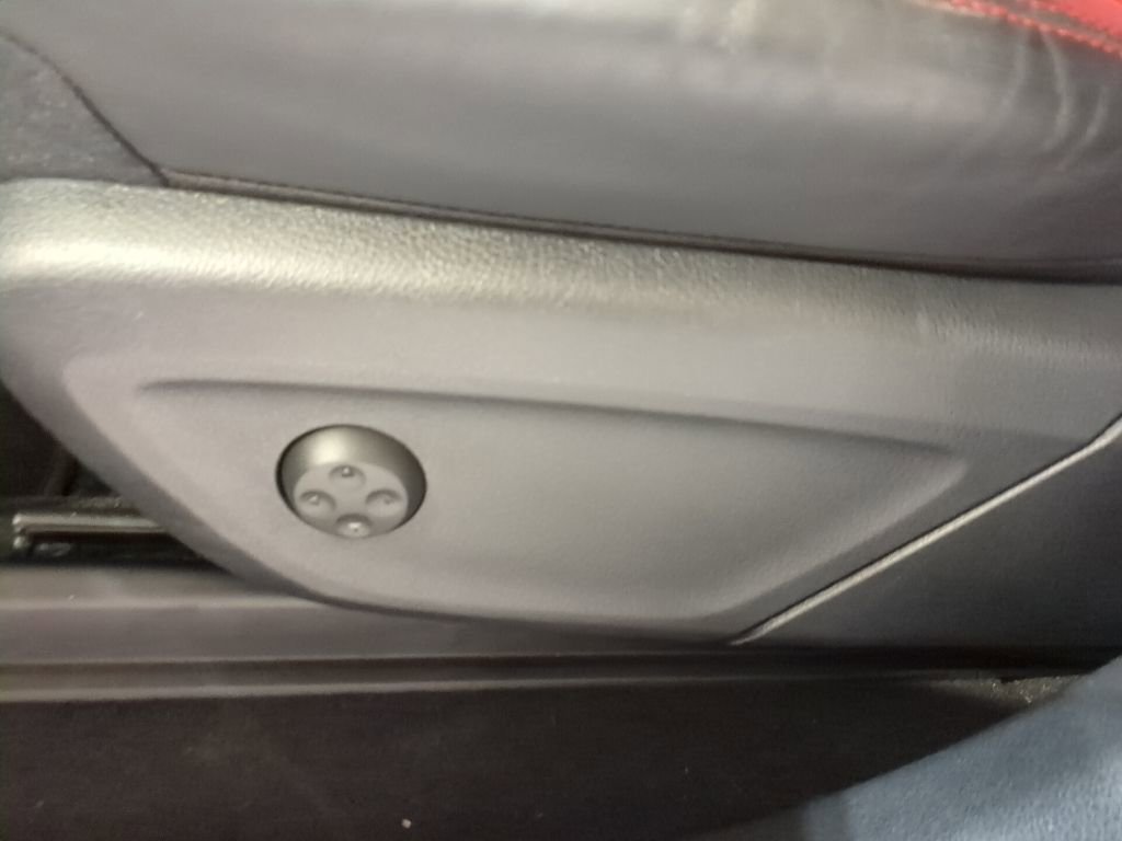 Used 2024 Mercedes-Benz GLE 53 AMG 4MATIC image 18