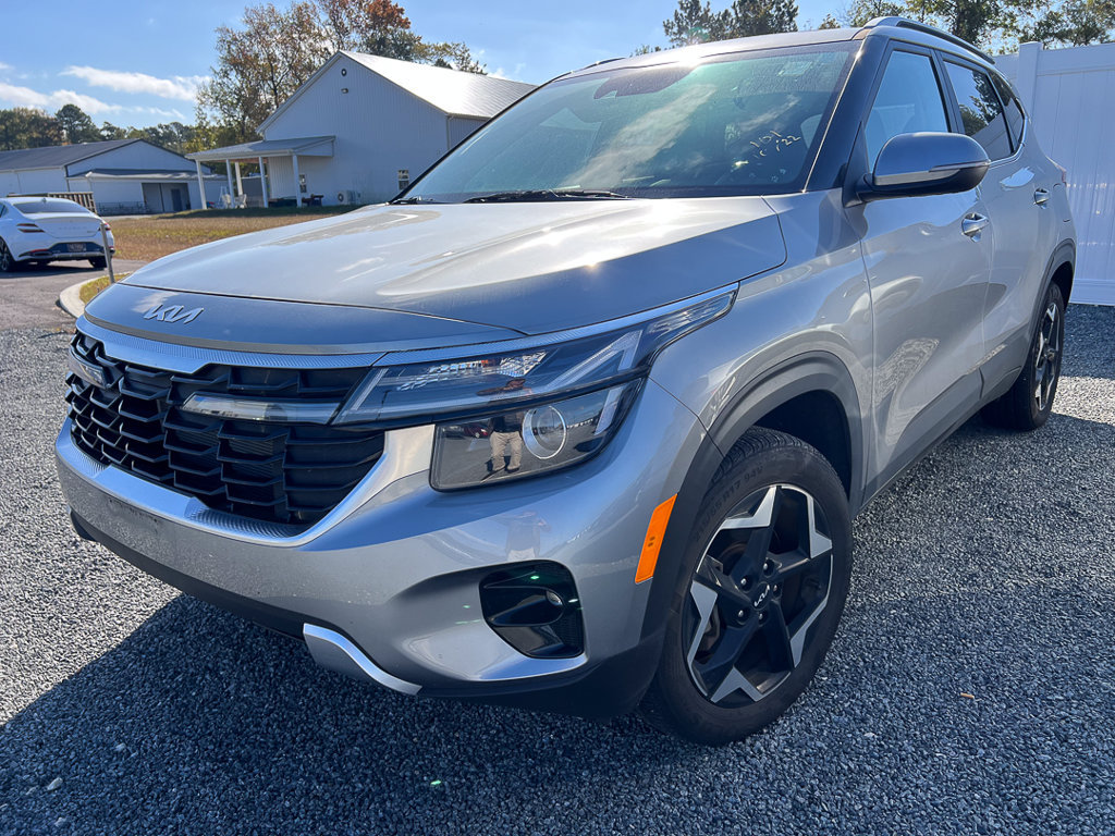Used 2025 Kia Seltos EX w/ EX Sunroof Package AWD/4WD image 2