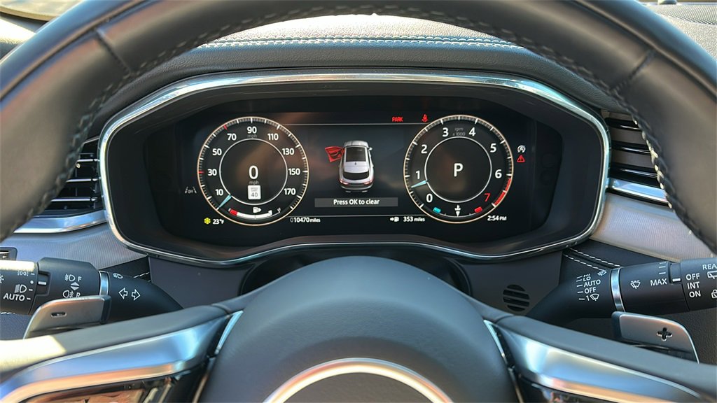 Used 2025 Jaguar F-PACE R-Dynamic S image 14