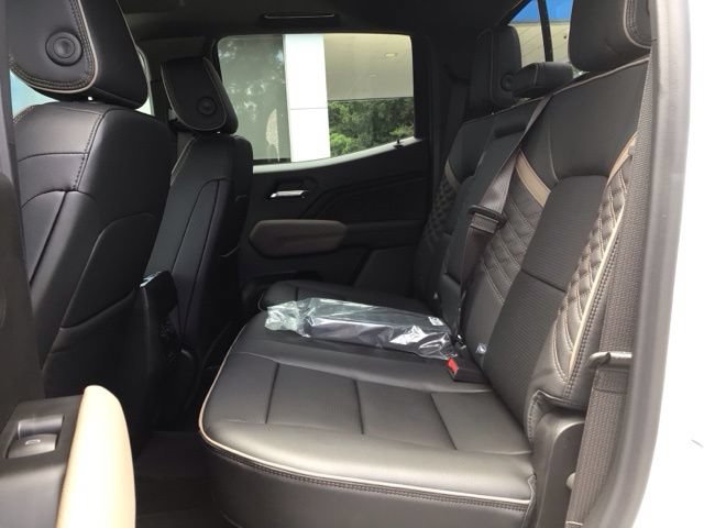 New 2026 GMC Canyon Denali AWD/4WD image 17
