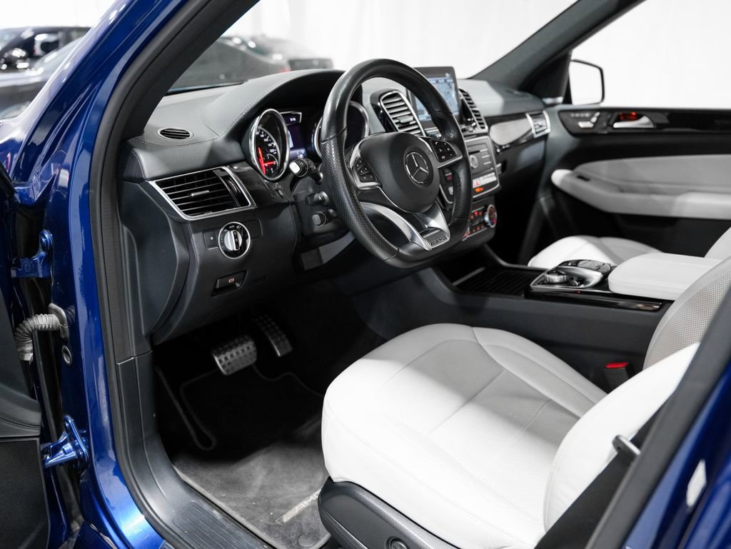 Used 2018 Mercedes-Benz GLE 43 AMG 4MATIC image 9