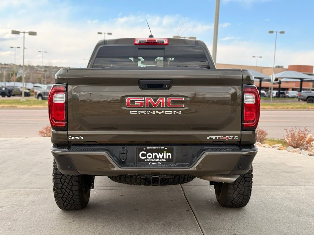 Used 2024 GMC Canyon AT4X AWD/4WD image 8