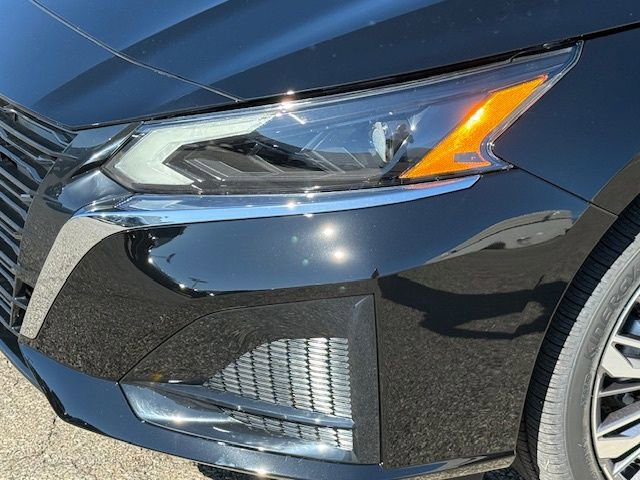 New 2025 Nissan Altima 2.5 SL AWD/4WD image 9