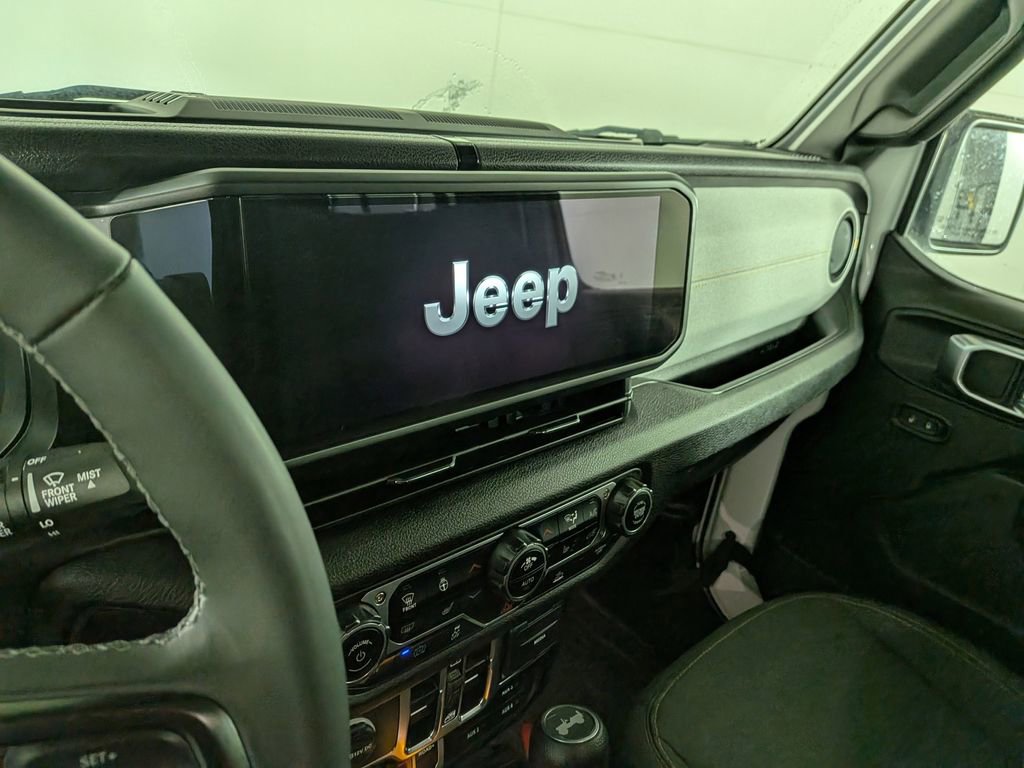 Certified 2025 Jeep Wrangler Willys 4xe image 25