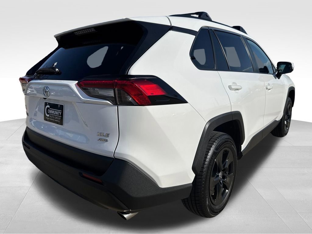 Used 2025 Toyota RAV4 XLE w/ Convenience Package AWD/4WD image 6