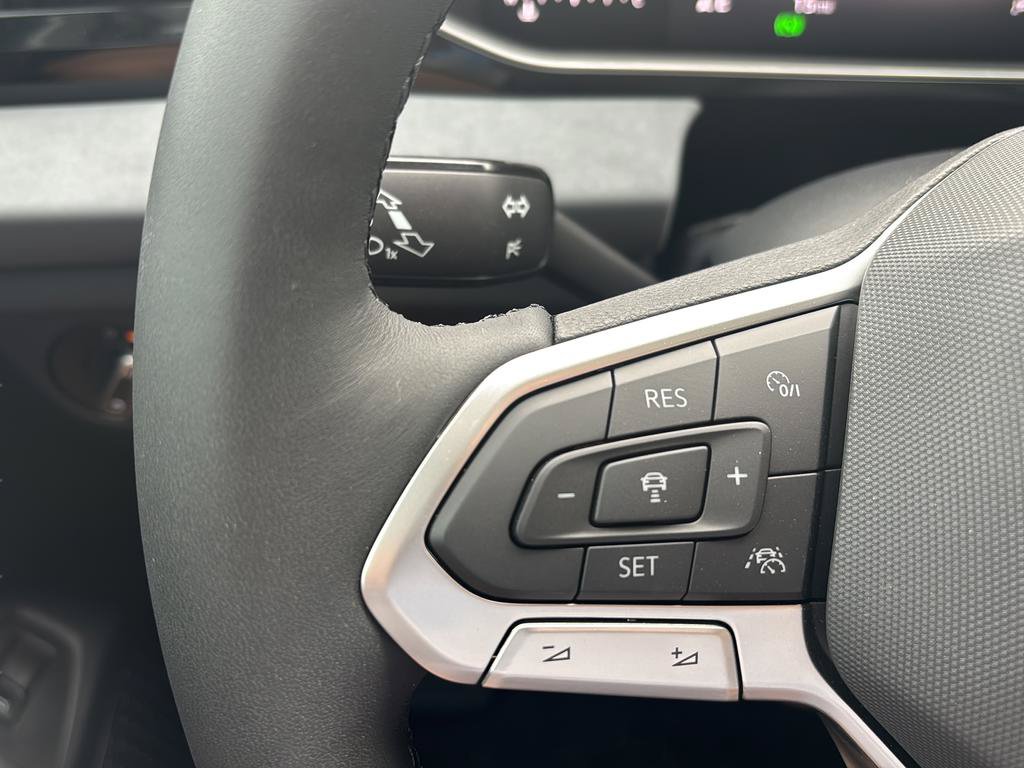 New 2026 Volkswagen Jetta SE FWD image 21
