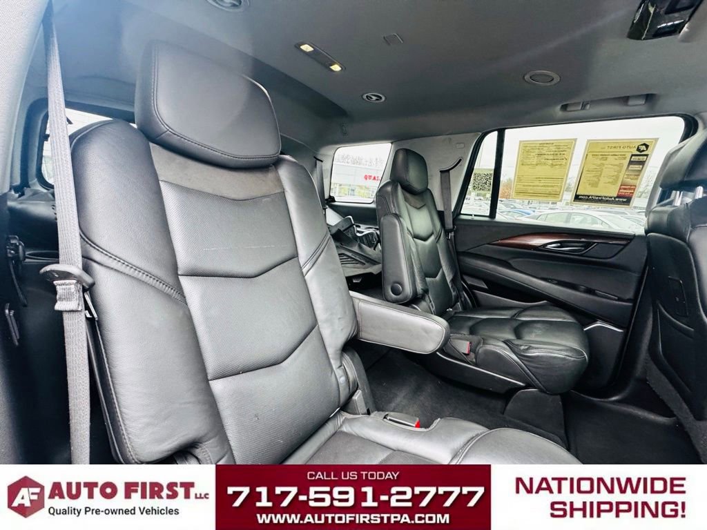 Used 2019 Cadillac Escalade Luxury image 24