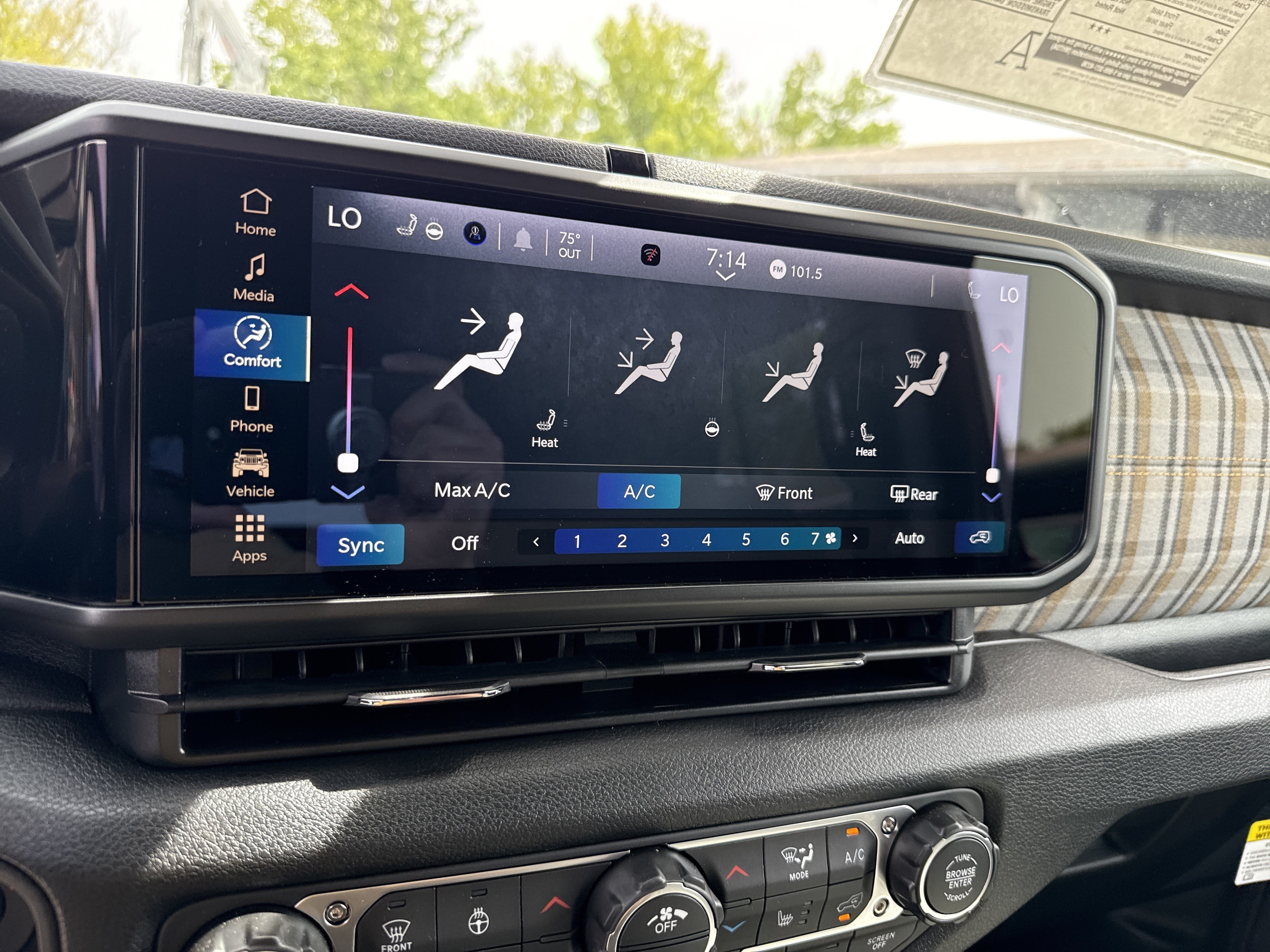 New 2026 Jeep Wrangler Unlimited Sport AWD/4WD image 30