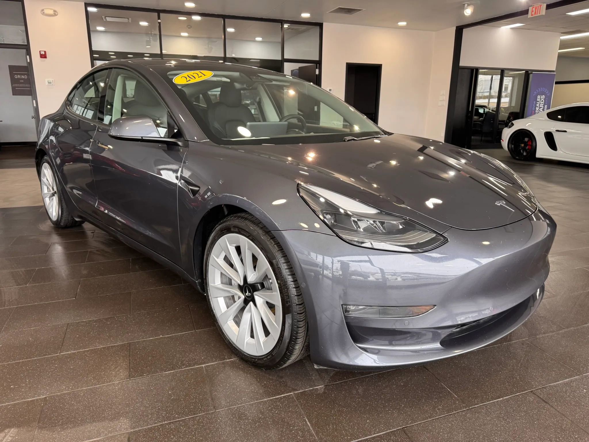 Used 2021 Tesla Model 3 Long Range image 7