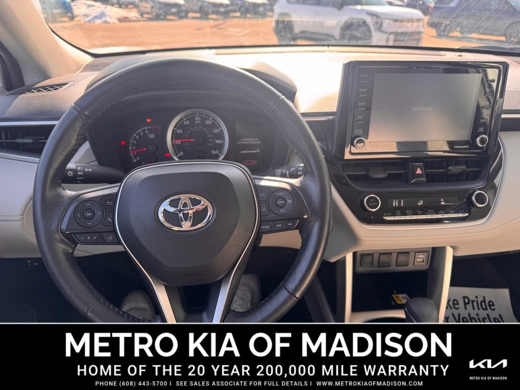 Used 2022 Toyota Corolla Cross LE image 13