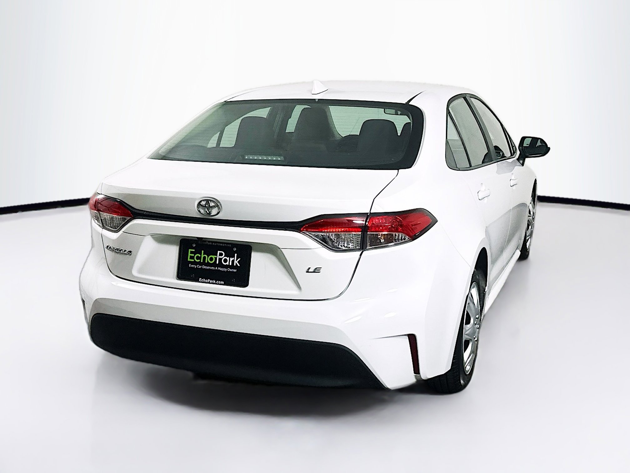 Used 2024 Toyota Corolla LE FWD image 9