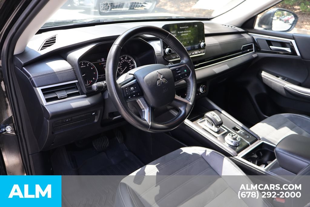 Used 2024 Mitsubishi Outlander SE AWD/4WD image 9