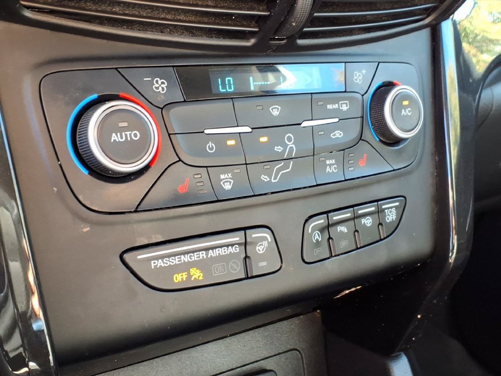 Used 2019 Ford Escape Titanium AWD/4WD image 26