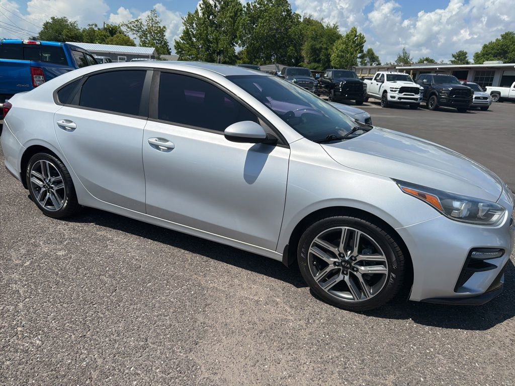 Used 2019 Kia Forte S FWD image 2