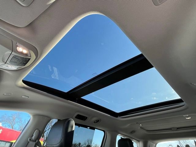 Used 2021 Chrysler Pacifica Limited image 19