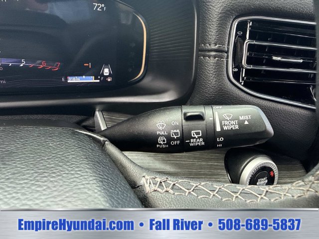 Used 2024 Jeep Wagoneer Series III AWD/4WD image 31