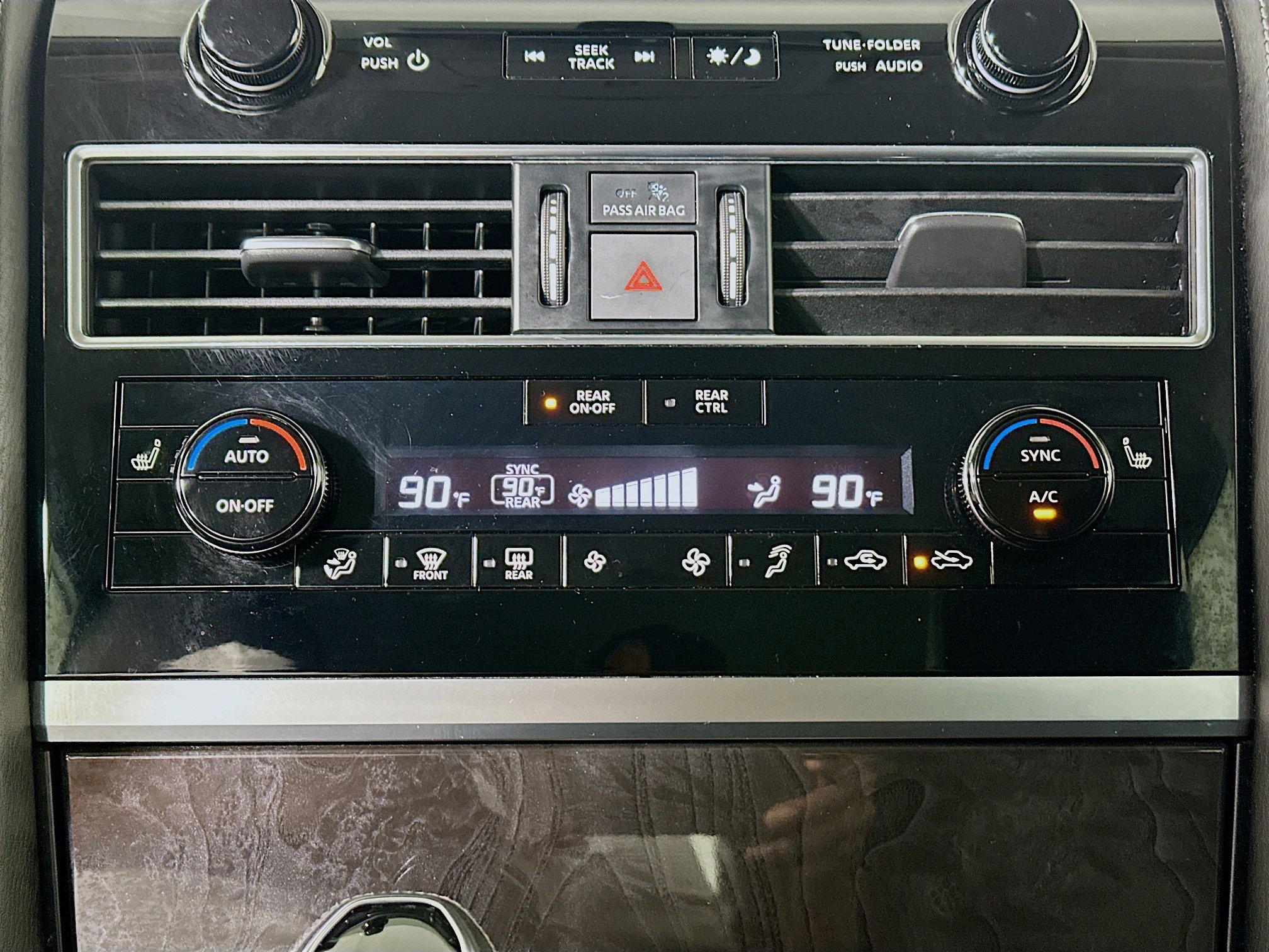 Used 2024 INFINITI QX80 Luxe image 23