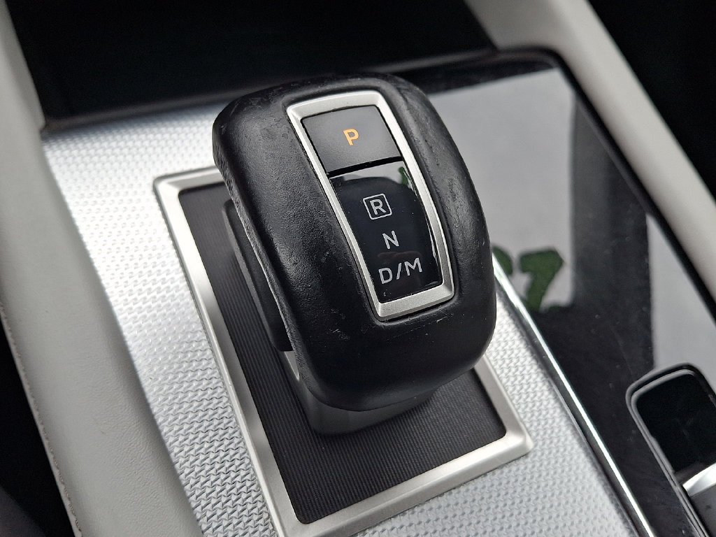 Used 2022 Mitsubishi Outlander SEL AWD/4WD image 16