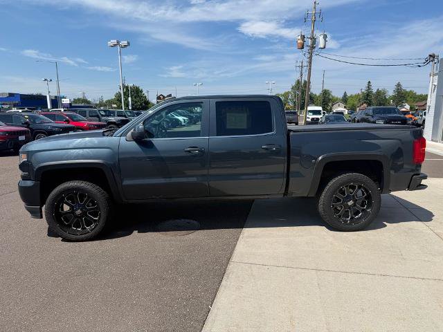 Used 2017 Chevrolet Silverado 1500 LTZ Z71 w/ LTZ Plus Package AWD/4WD image 4